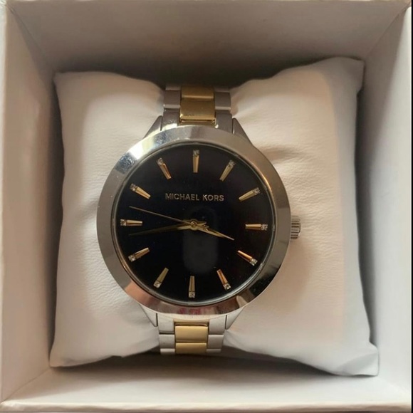 Micheal Kors Multicolor watch - Picture 1 of 1